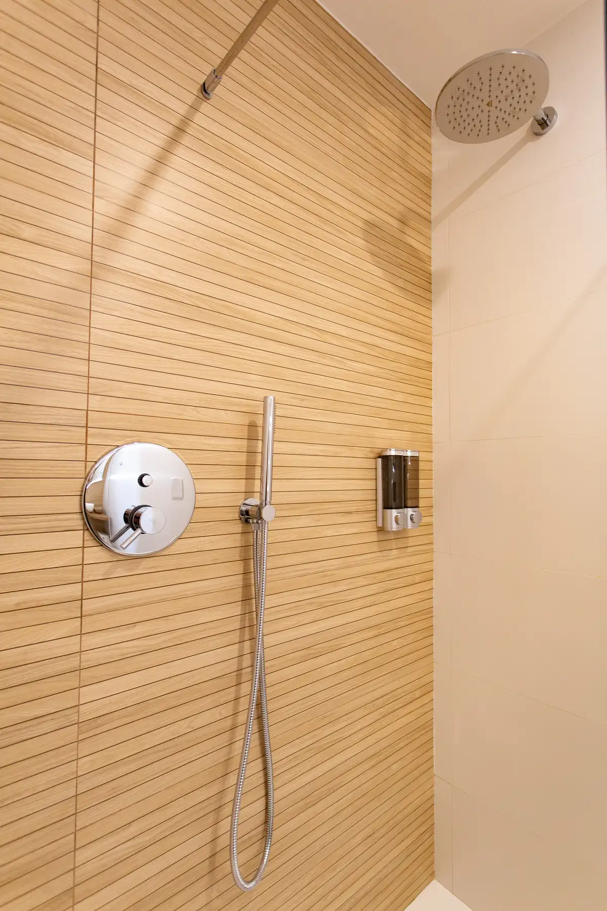 Camera Deluxe - Foto 8